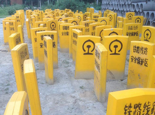 公路標(biāo)志柱模具