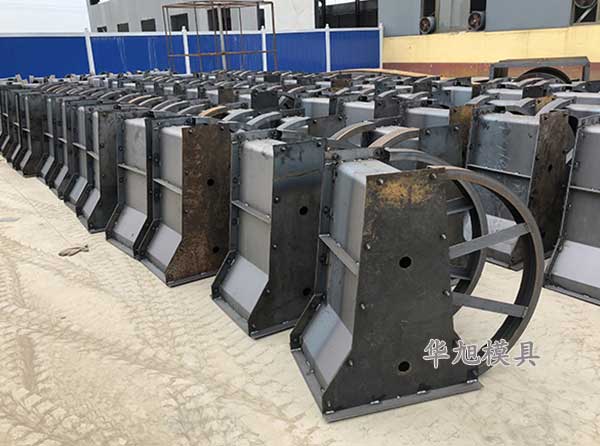 高速隔離墩模具